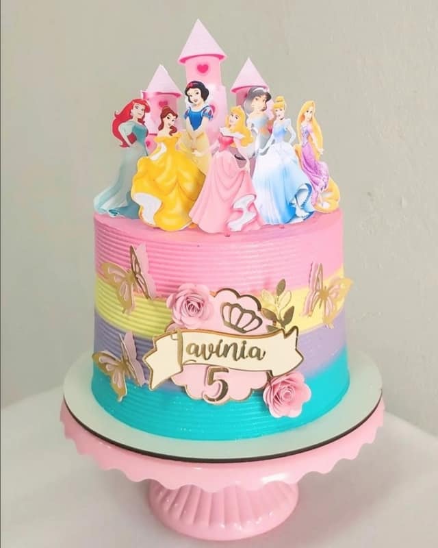 Bolo de Aniversário Branca de Neve